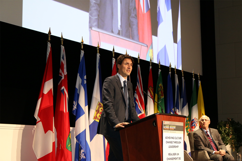 Justin Trudeau, premier ministre du Canada, s'adresse aux sous-ministres adjoints